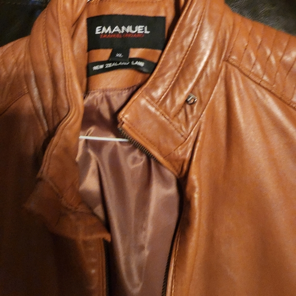 Emanuel Ungaro - Picture 2 of 2